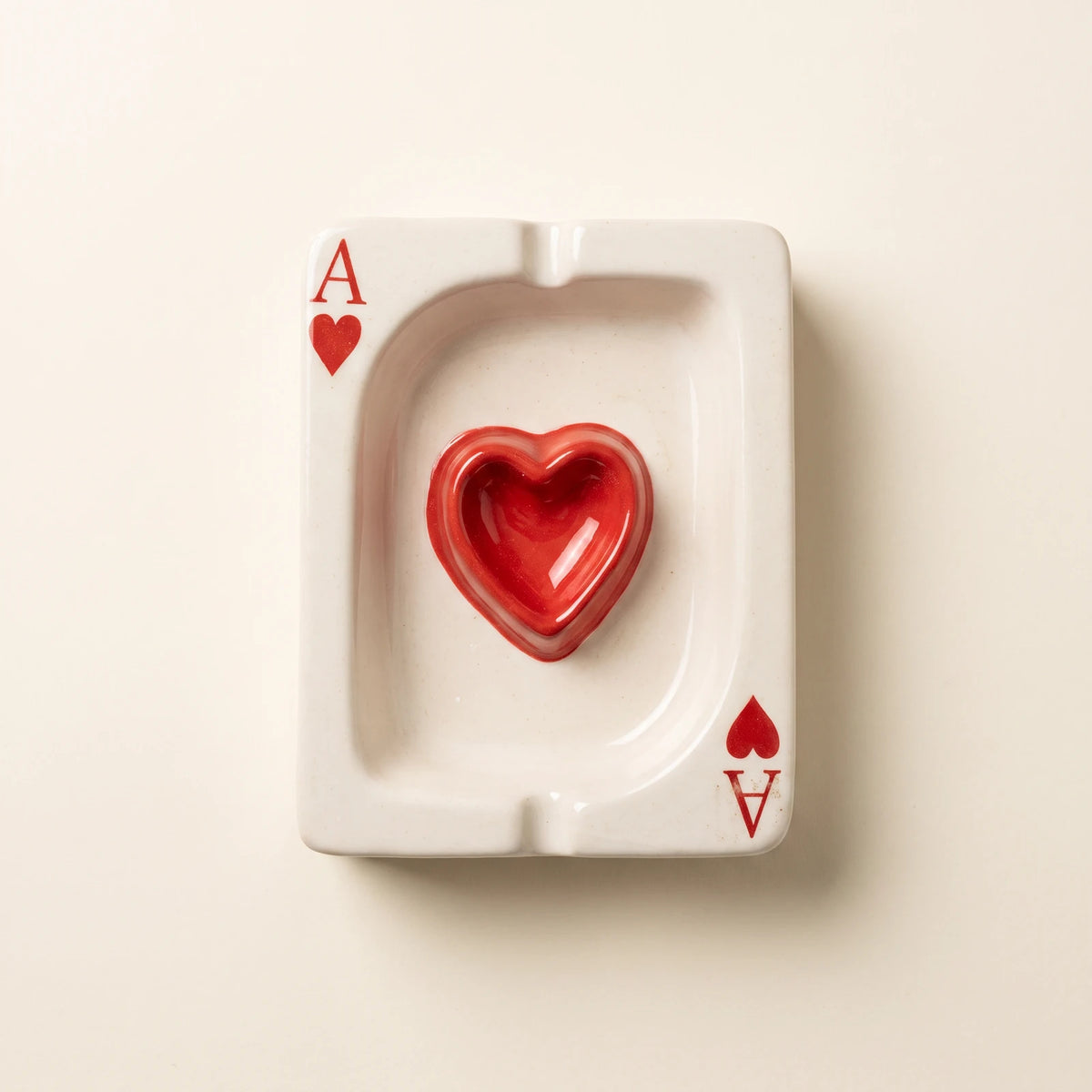 Ace — Hearts ashtray, top view