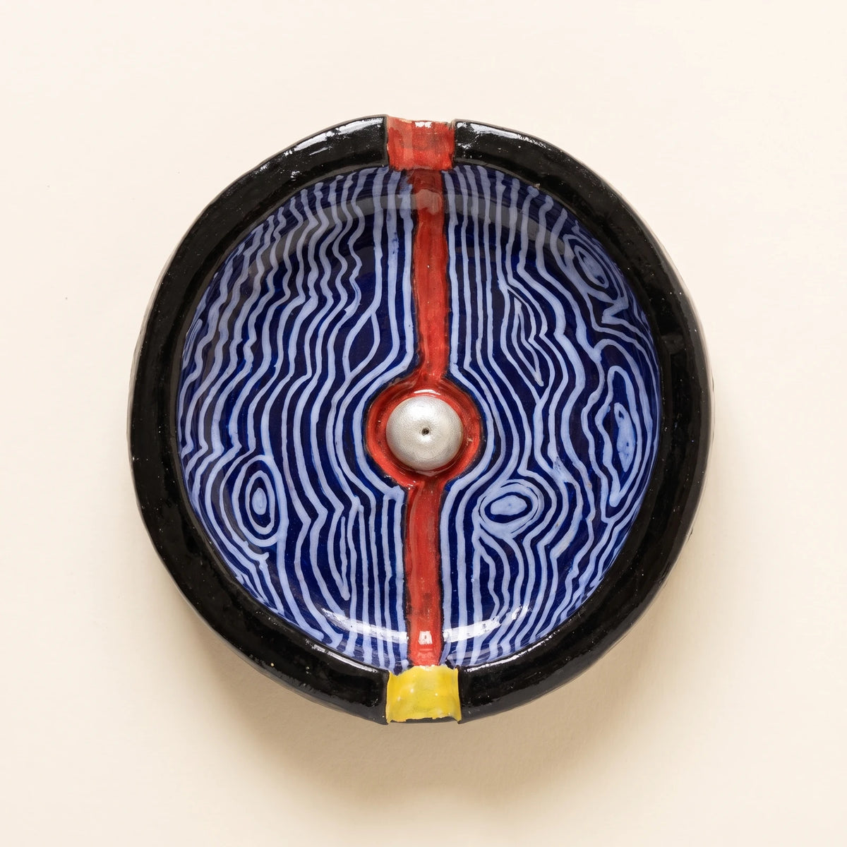 Swirl ashtray, top view